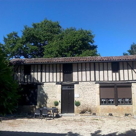 Les Gites De Castera Aire-sur-l'Adour Ngoại thất bức ảnh